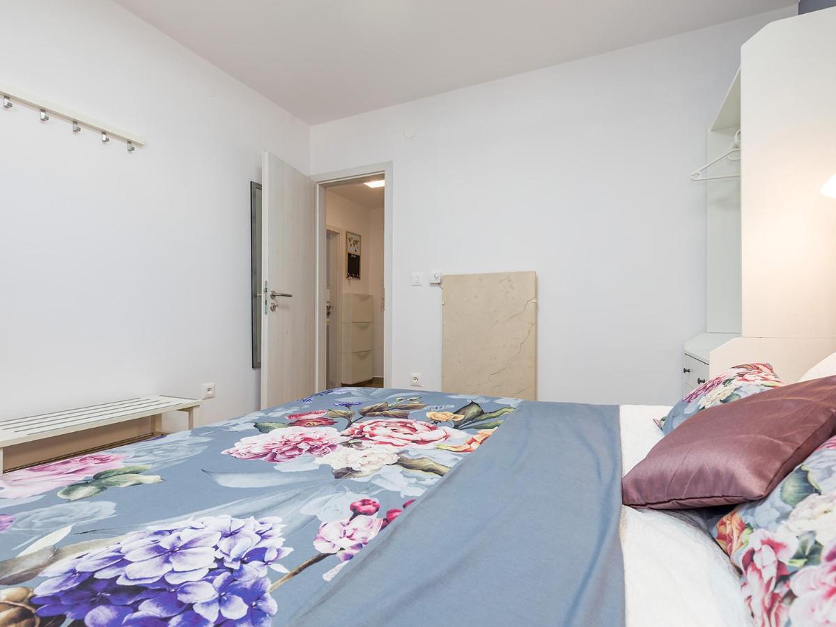 Porec Twins Apartment Dış mekan fotoğraf
